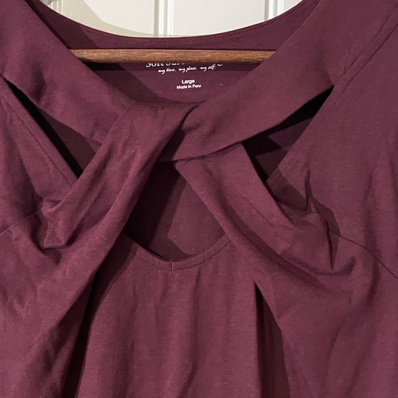 Soft surroundings 3/4 sleeve length cross front top size L - Picture 2 of 6